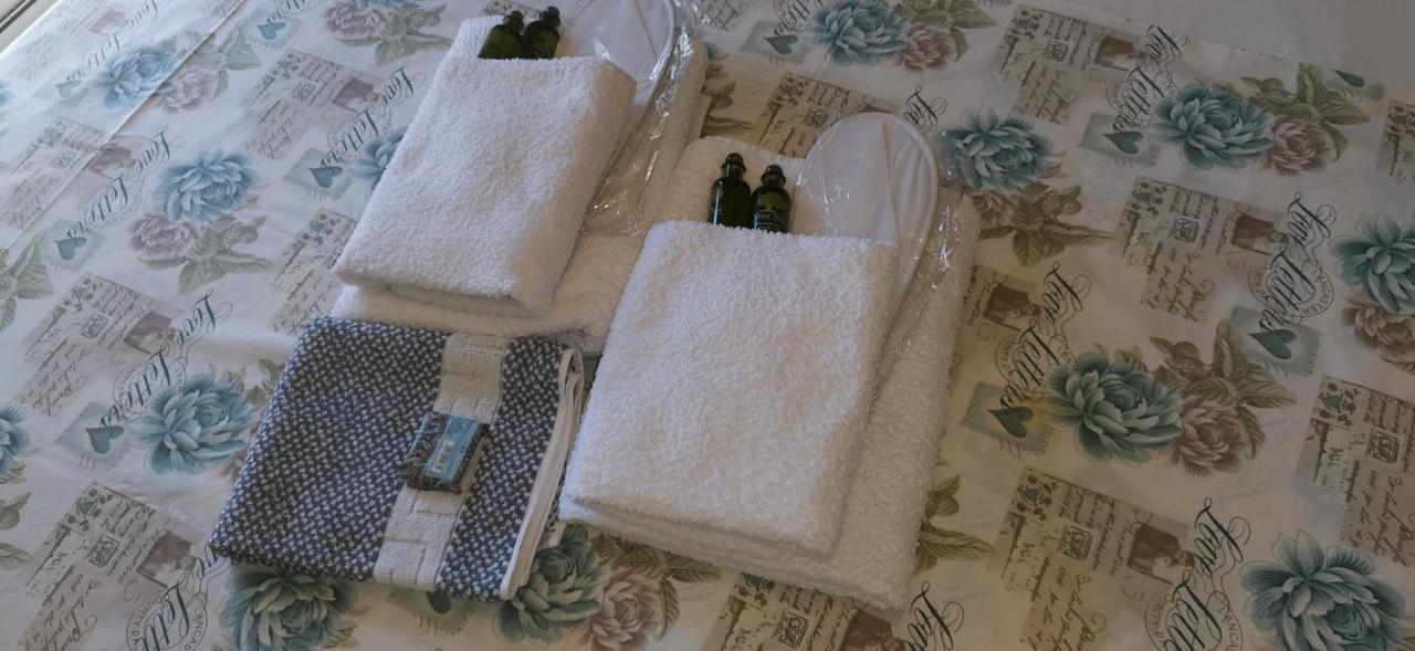 Iris Deluxe Suites 1 カヴァラ エクステリア 写真