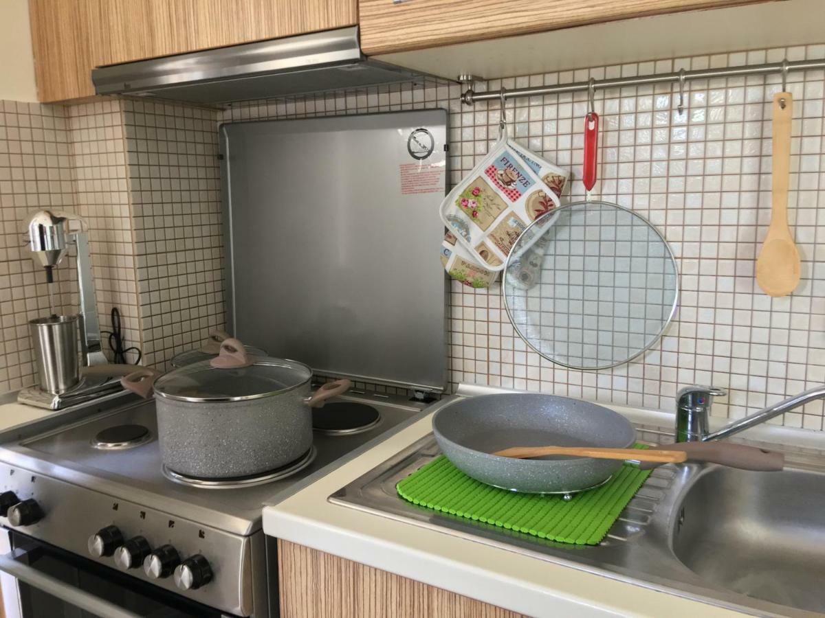 Iris Deluxe Suites 1 カヴァラ エクステリア 写真