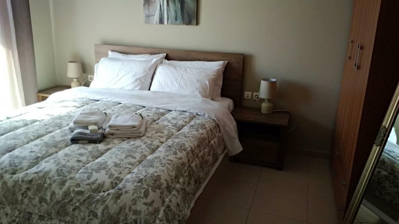 Iris Deluxe Suites 1 カヴァラ エクステリア 写真