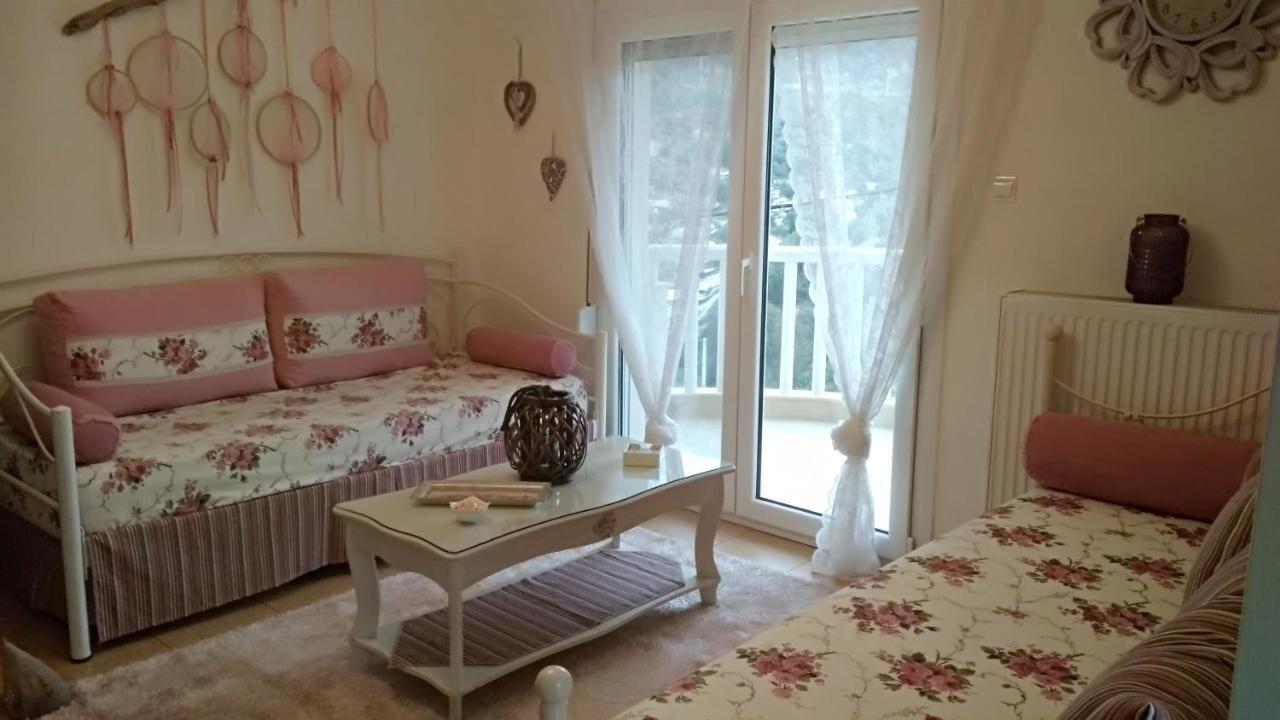 Iris Deluxe Suites 1 カヴァラ エクステリア 写真